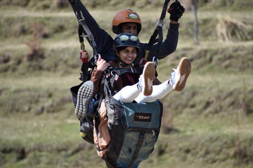 paragliding in khajjiar